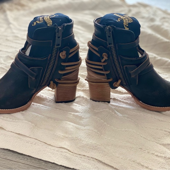 Freebird by Steven Carterr Bootie (Worn Twice) - Picture 4 of 6